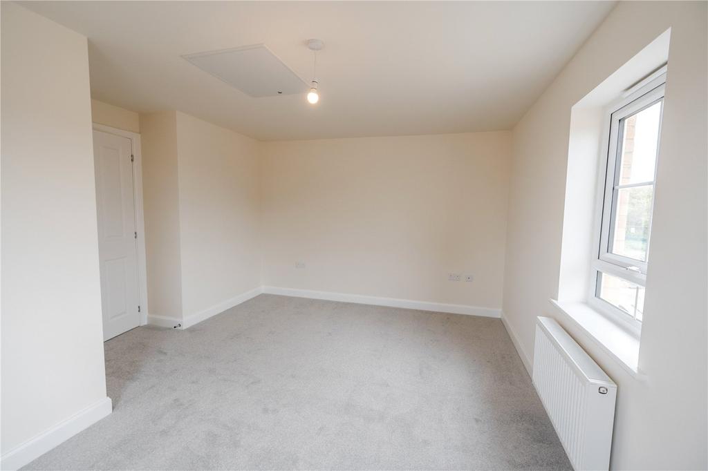 Bedroom 1 (2)