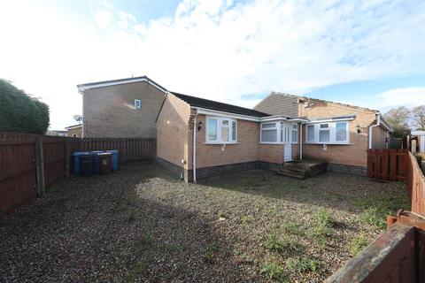 undefined, Kenmore Drive, Hull