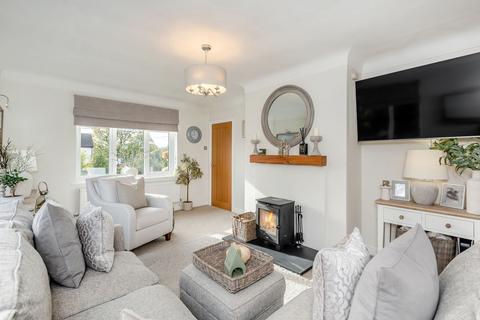 3 bedroom detached house for sale, Village Road, Northop Hall, CH7