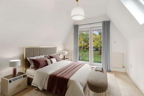 Pilgrims Weston Green, Thames Ditton, KT7 0JY
