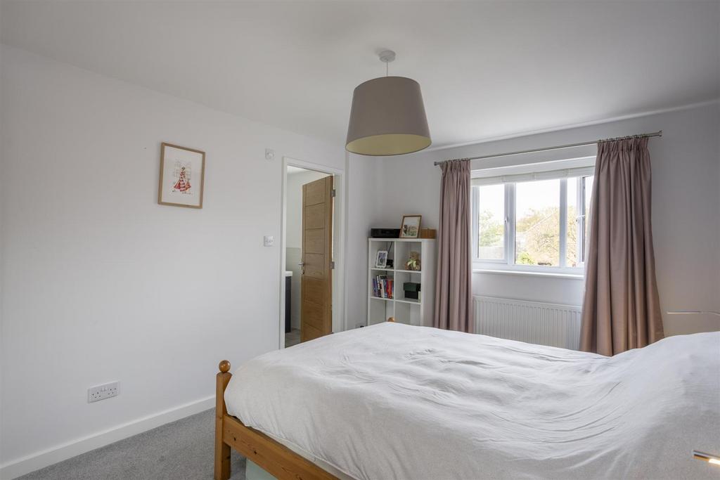 8 Appleton Court 30.jpg