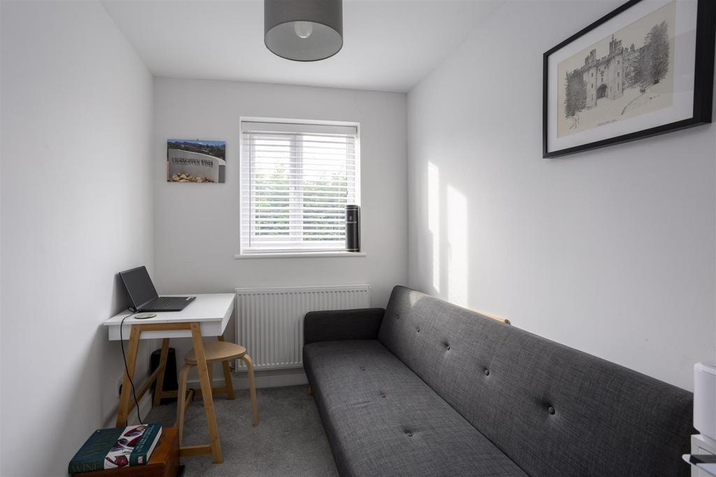 8 Appleton Court 35.jpg