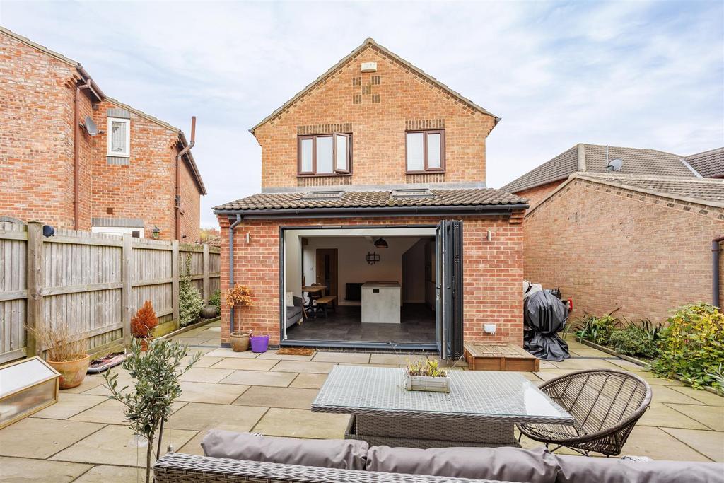 8 Appleton Court 23.jpg