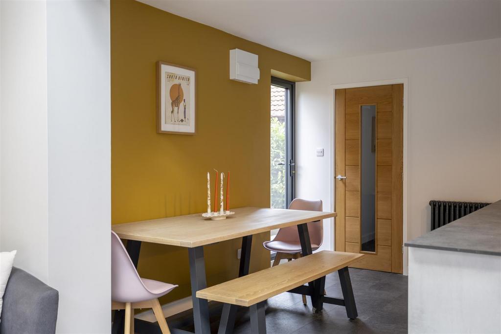 8 Appleton Court 15.jpg