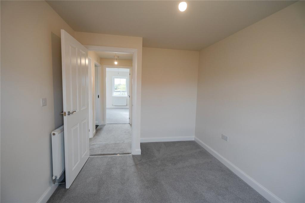 Bedroom 2 (2)