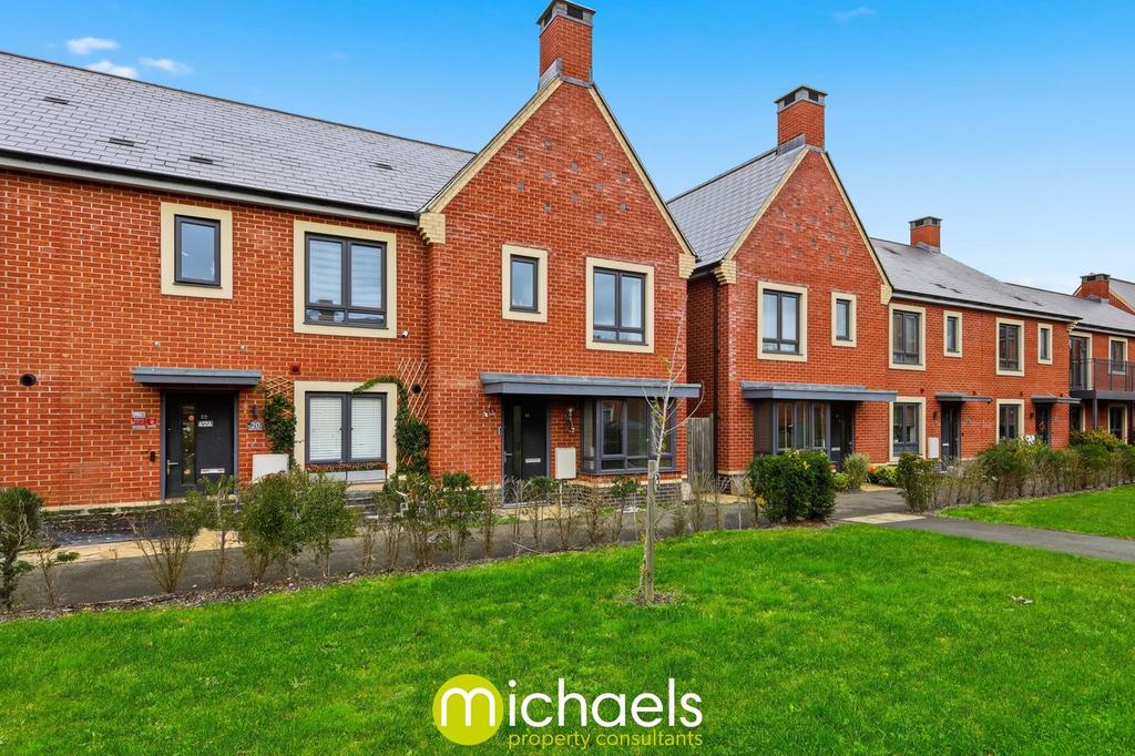 Mistley Road, Colchester, CO4 3 bed end of terrace house - £350,000