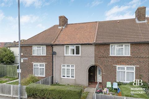 2 bedroom terraced house for sale, Parsloes Avenue, Dagenham