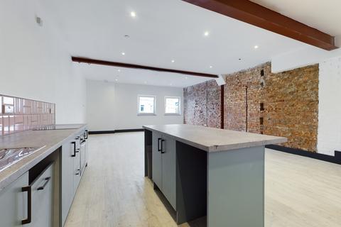 3 bedroom flat to rent, Kings Buildings, City Centre, Swansea, SA1