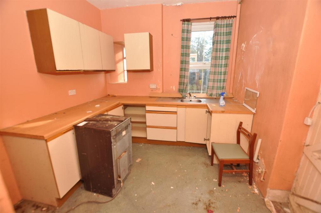 Kitchen &amp; Utility