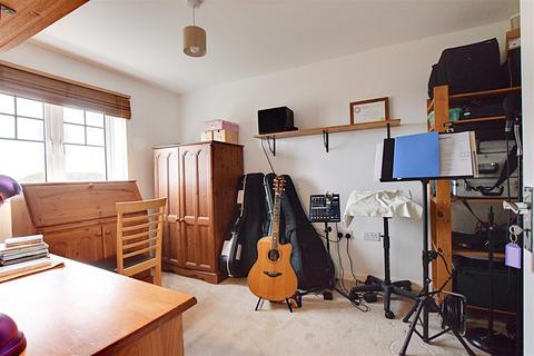 10 Northcliffe, Bexhill-on-sea, TN40 1RA