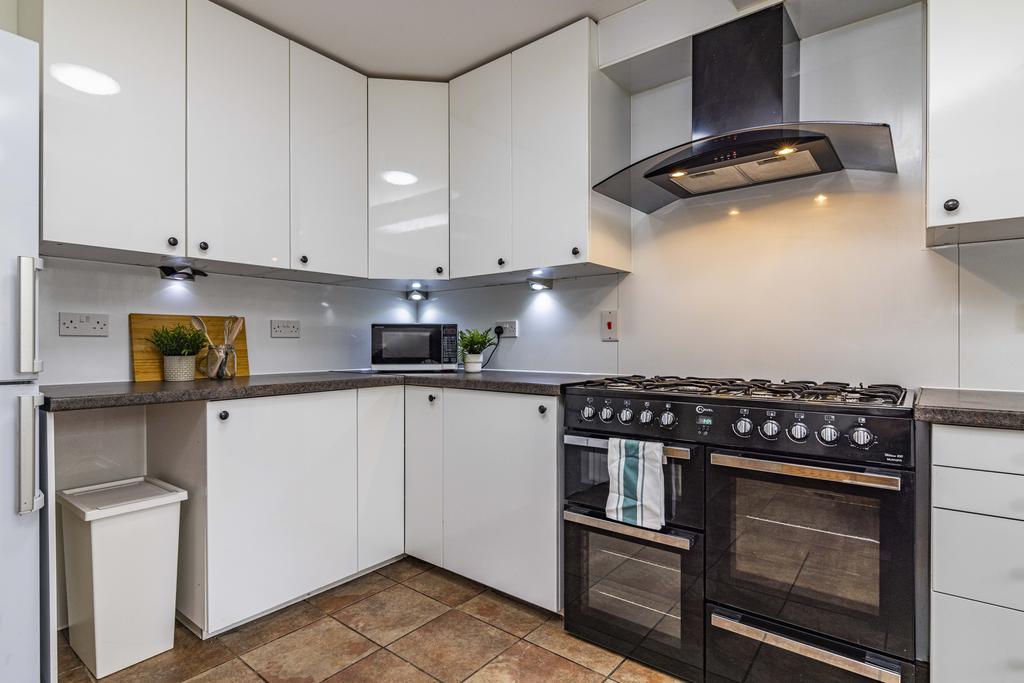 28 Rolleston Drive-11
