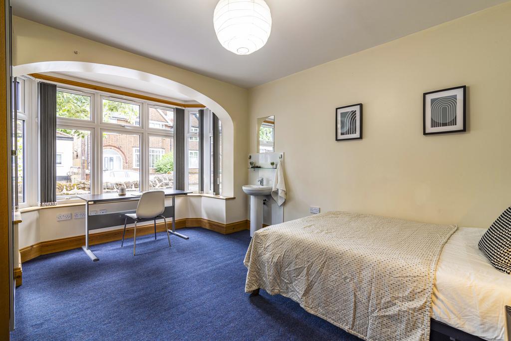 28 Rolleston Drive-32