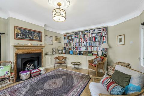 28 Leaside Avenue, London, N10 3BU