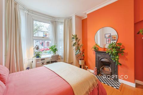 2 bedroom flat to rent, Musard Road, W6