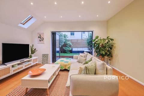 2 bedroom flat to rent, Musard Road, W6