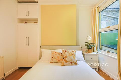 2 bedroom flat to rent, Musard Road, W6