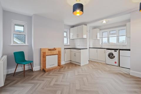 2 bedroom flat for sale, Boston Manor Road, London, TW8