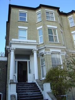 Studio to rent, Fellows Road, Belsize Park NW3