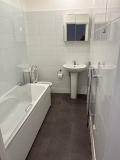 Studio to rent, Fellows Road, Belsize Park NW3