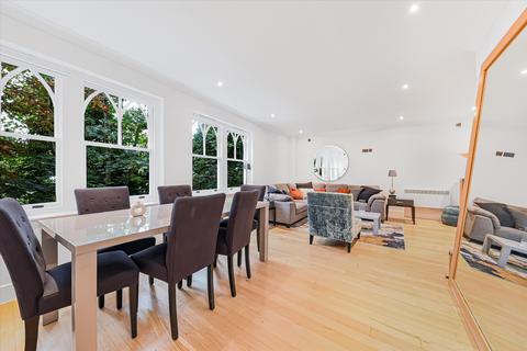 3 bedroom maisonette to rent, North End Way, London, NW3