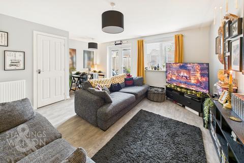 3 bedroom terraced house for sale, Redpoll Road, Queens Hill, Norwich