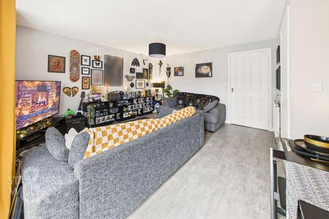 3 bedroom terraced house for sale, Redpoll Road, Queens Hill, Norwich