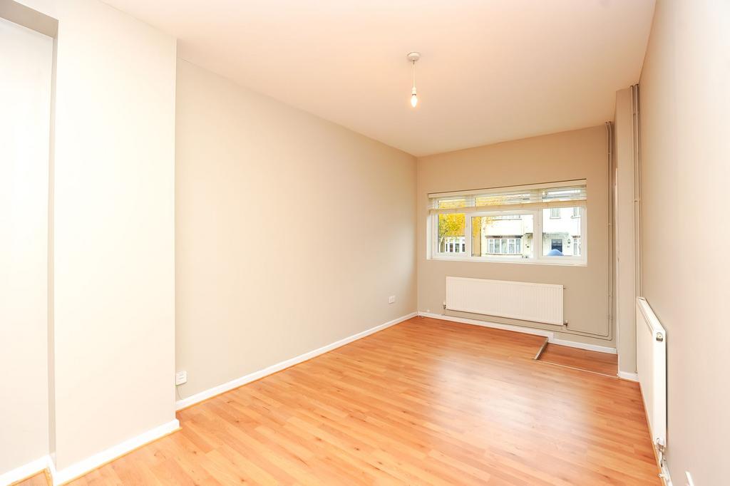Open Plan Living Room / Kitchen