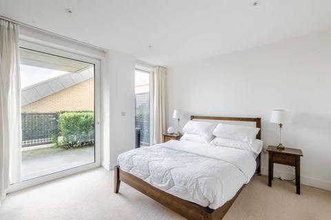 2 bedroom flat to rent, Fulham Riverside, Sands End, London, SW6