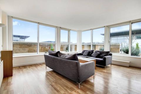 2 bedroom flat to rent, Argyll Road, Woolwich, London, SE18