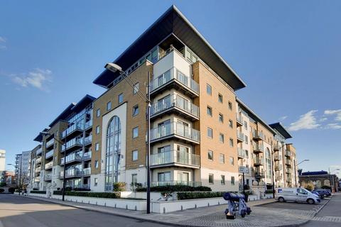 2 bedroom flat to rent, Argyll Road, Woolwich, London, SE18