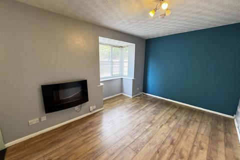 1 bedroom apartment for sale, Falcon Close, Dunstable, Bedfordshire, LU6 1UP