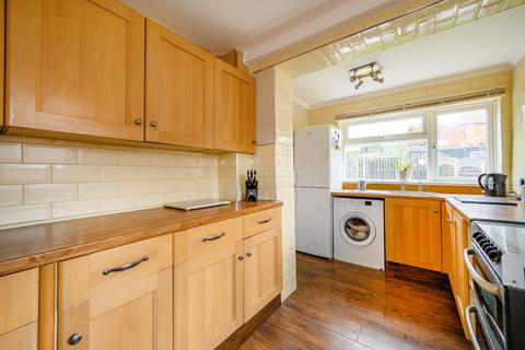 3 bedroom semi-detached house for sale, Springbank Avenue, Leeds, LS27