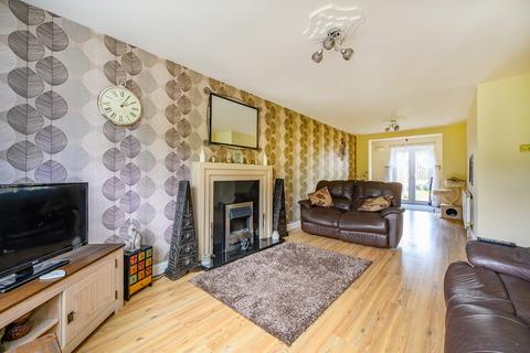 undefined, Springbank Avenue, Leeds, LS27