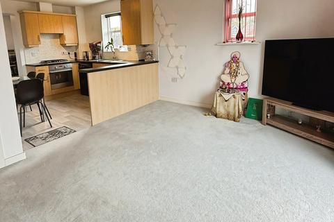 2 bedroom flat for sale, Saxthorpe Road, Hamilton, LE5