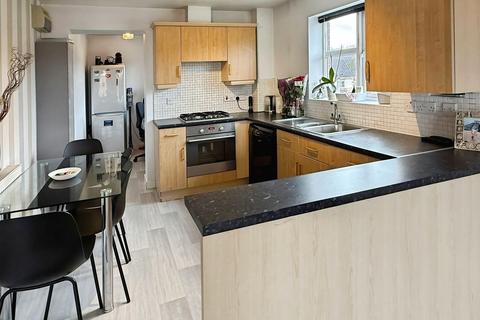 2 bedroom flat for sale, Saxthorpe Road, Hamilton, LE5