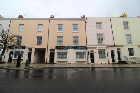 3 bedroom apartment to rent, 8b Oxford Street