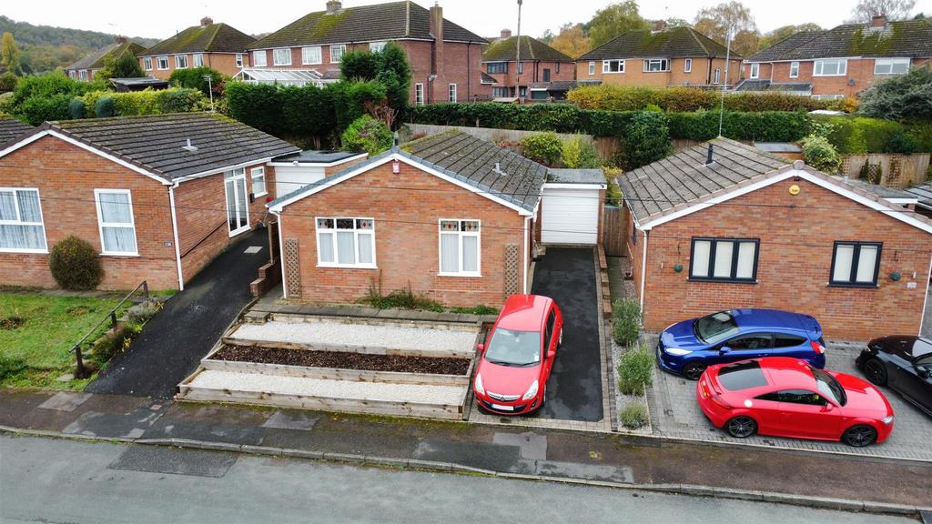 Laburnum Close Kinver 1.jpg