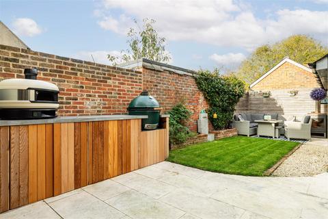 undefined, High Street, Hurstpierpoint BN6