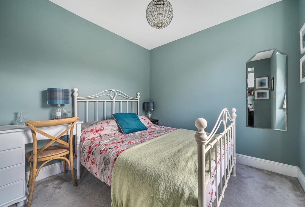 1370362-15-68ffa7...