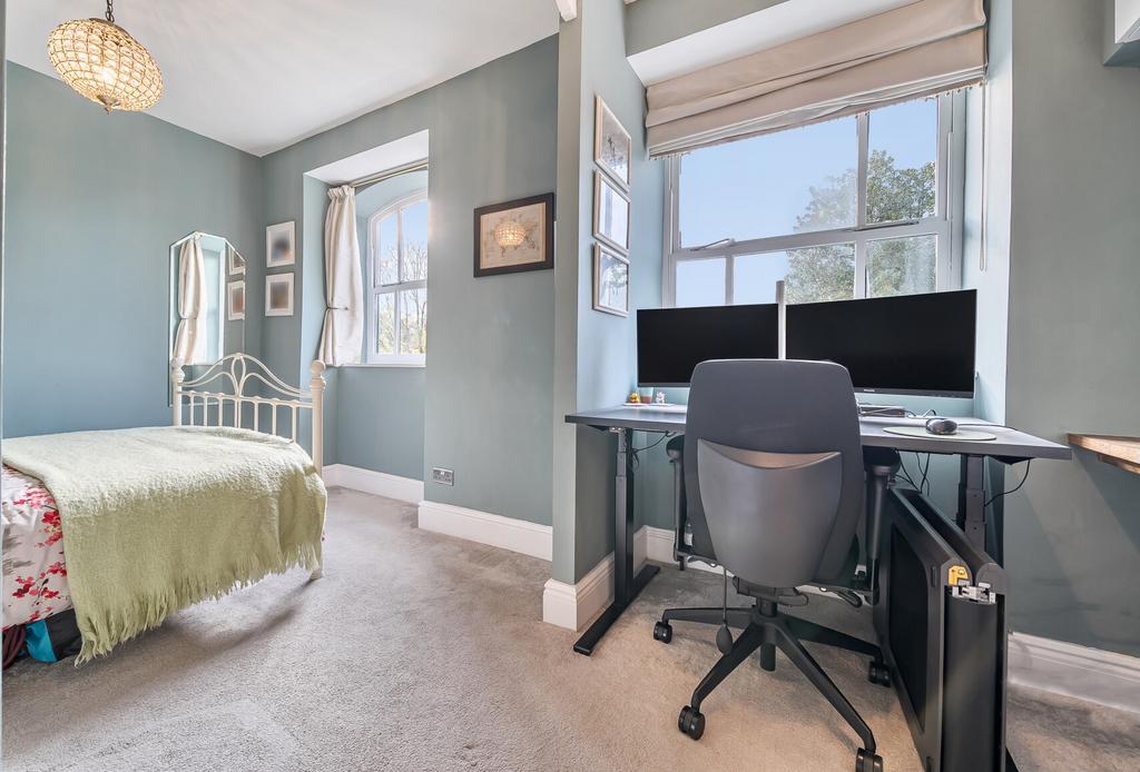 1370362-14-68ffa7...