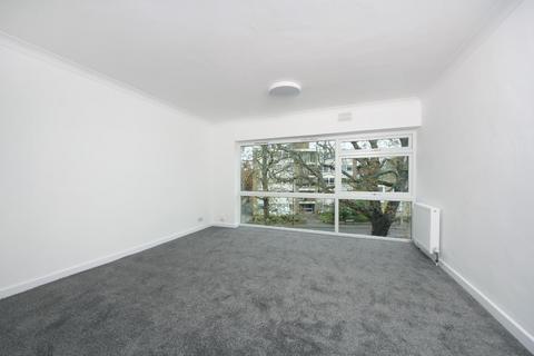 2 bedroom apartment for sale, Oak Tree Close, W5