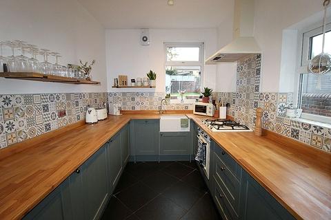 79 Bradgate Lane, Rotherham, S61 1QJ