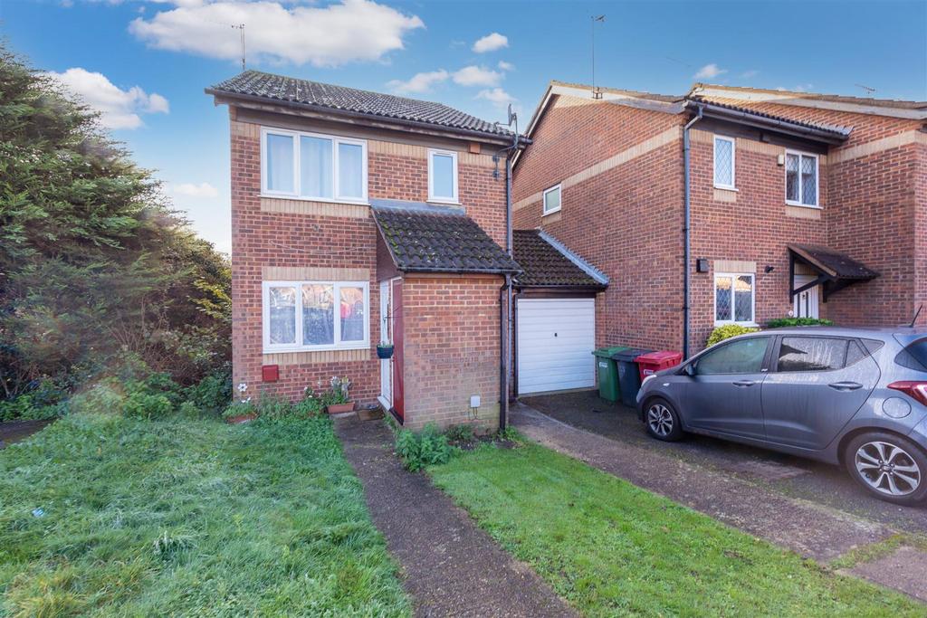 16 Hardy Close-01.jpg