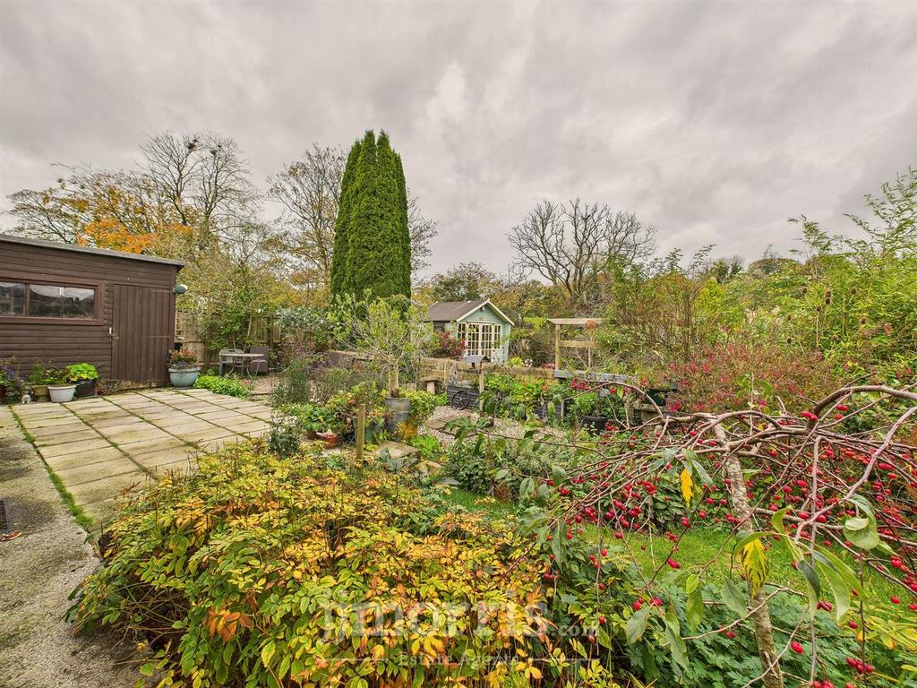CAM02878 G0-PR0096-STILL015.jpg