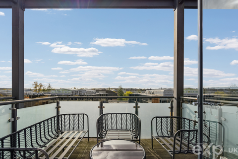 1 bedroom flat for sale, Studio Way, Borehamwood WD6