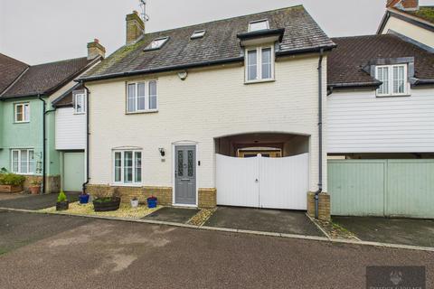 4 bedroom link detached house for sale, Allen Way, Springfield, Chelmsford