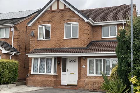 4 bedroom detached house to rent, Robsons Drive, Huddersfield HD5