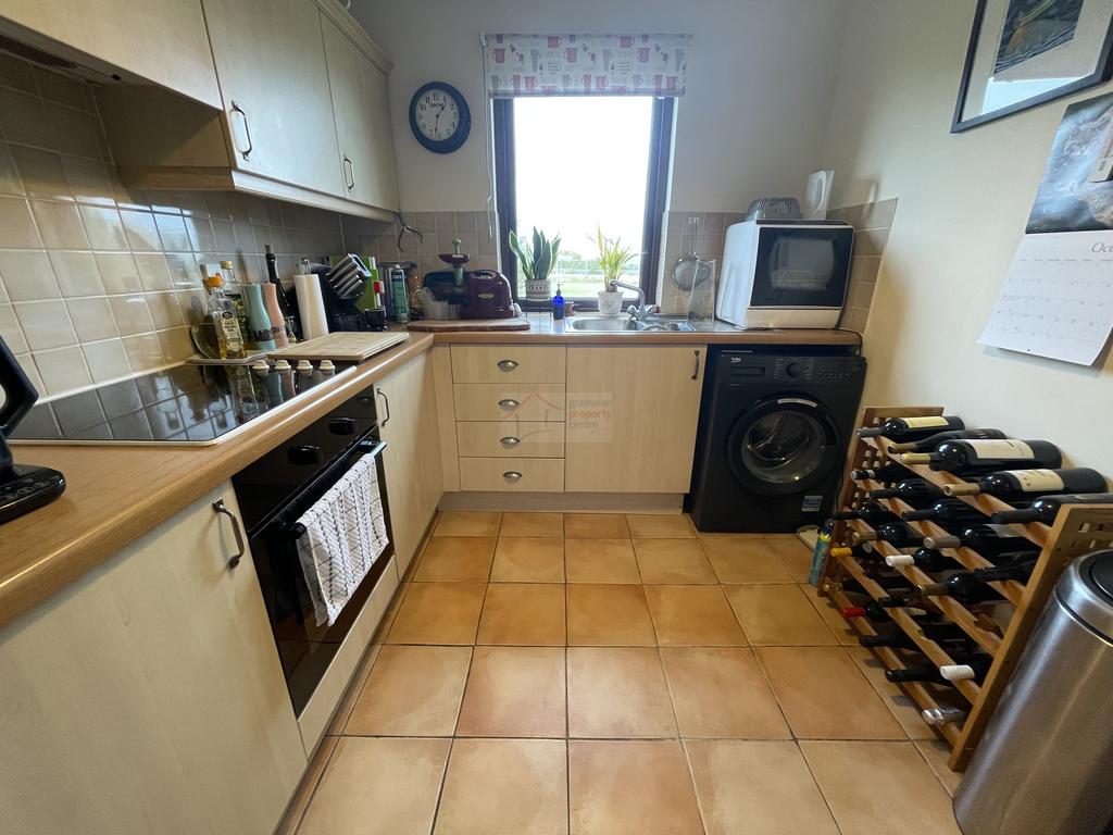 Kitchen a.JPG