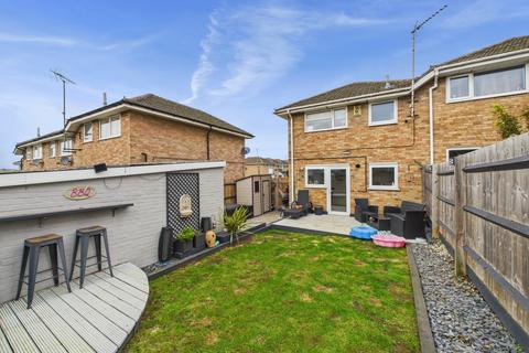 27 Kentstone Close, Northampton, NN2 8QW