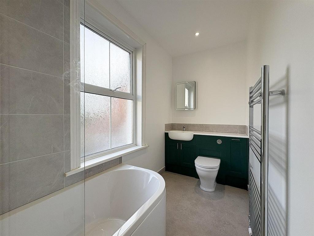 Bathroom-2.jpg
